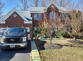 Private 2BR Guest Suite in Woodbridge