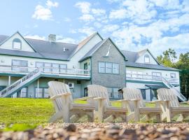 Harbor Ridge: Southwest Harbor şehrinde bir otel