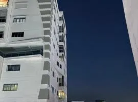 Apt 408 Central Suites Tower