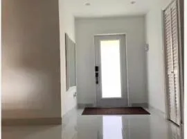 Bedroom with Bathroom 1