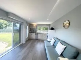 Beachside Bliss - Modern Luxury