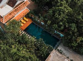 Isann Suites, hotel u gradu Phumĭ Réach Born (1)