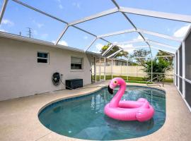 Venice Paradise 3BR 2BA POOL Mini Putt, hotel en Venice