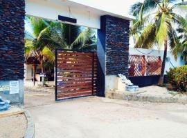 Alojamiento PLAYA DORADA Coveñas, Hotel in Pativilca