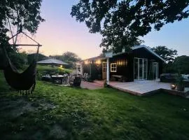 Cozy Summer House With Direct Access To The Forest