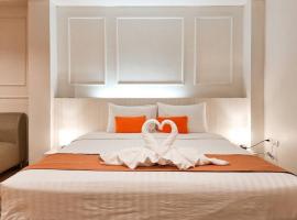 De Hug Hotel & Residence، فندق في شيانج راي