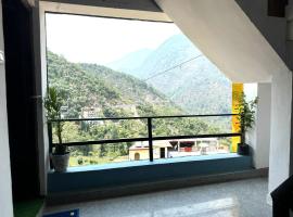 RGB Hotel Sersi, отель в городе Sonprayag