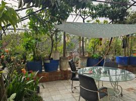 다카에 위치한 호텔 Kompass Sky Garden Home