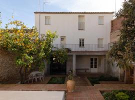 Gran casa de pueblo en el Penedés, hotel a Sant Jaume dels Domenys