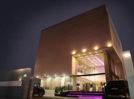 Veronica Hotel, מלון בואדודרה