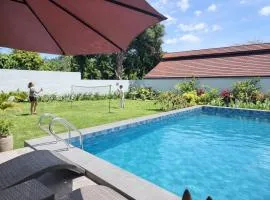Three-bedroom Pool Villa Fox Den near Lio with gym, garage, badminton