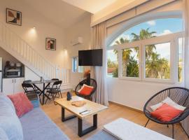Dreamy Seaside Loft Pool, Parking, Fast Wifi, hotel a Gouvia