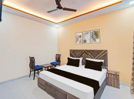 Hotel O Four Square Guest House, hotel en Manesar
