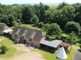 herberge gut SOPHIENHOF, hotel i Waabs
