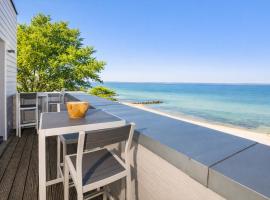 Ostsee Suite 1 - Strandperle, Hotel in Niendorf