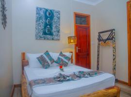 Apao Village & Resort Lodge, hótel í Temeke