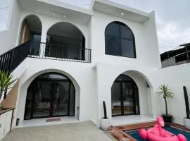 Villa Suarga Loka
