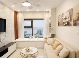 Luxury 1BR Apartment - Ocean Lake View - Vinhomes Ocean Park