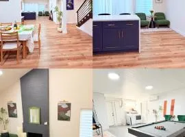 Minutes to ONT Airport And Entire Home With Billiards