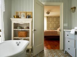 Little Louis - A Princely Take on a County Getaway, Hotel in Mountain View