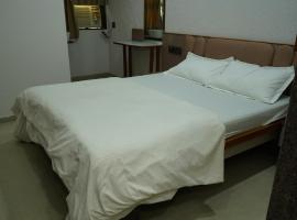 Hotel Excellency, hotel Dīsa városában