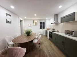 Le petit domaine de Leo L ecureuil appartement cosy avec jardin privatif