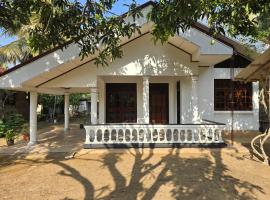 Livora Homes โรงแรมในWennappuwa