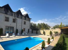 Villa De France, hotell i Yerevan
