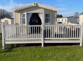 Lovely Caravan near beach - Moray Place 3, hotel sa Port Seton