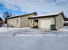 Simple Cozy House, hotel v mestu Raahe