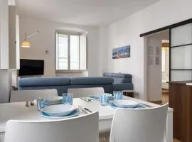 Bilocale in centro a 1 minuto da Piazza Unità