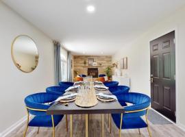 Magnolia Place - Stylish Retreat Near Private Beach, hotel v destinácii New Buffalo