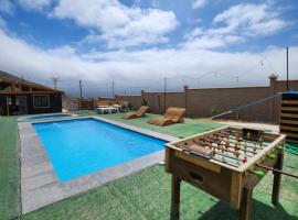 Cabaña 2 con tinaja y piscina privada, Hotel in La Serena