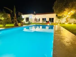 Luxury Villa with Pool & Garden5km from Cabo