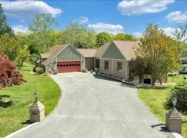 Stargaze - Lakefront with Private Dock