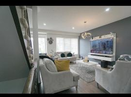 Graceful Residence 3-Bedroom Townhouse with 2 and half Baths, hotel a Brampton