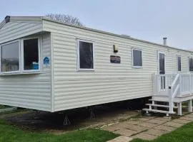 Caravan J&L Weymouth Bay