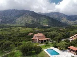 Cabañas de Montaña San Miguel