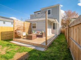 Church Hill Hideaway #1 with 3 BR Backyard Oasis, Hotel in Richmond