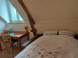 Chambre tout confort, au calme