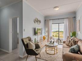 Modern, Peaceful Apartment in Carlswald, Midrand, hotel en Midrand