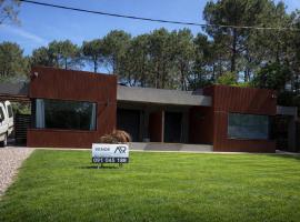 Casa para 6 personas en Punta Colorada, Piriápolis โรงแรมในซาน เกรกอริโอ เด โปลังโก