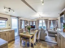 The Kingsbarns Luxe Lodge at Seton Sands - Pool - Beach Access - Starlink - Sleeps 6