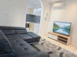 Family house or appartement, Hotel in Golbey