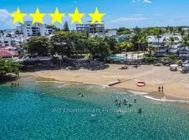 Galeria Beach, Ocean front