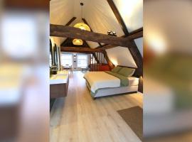 Stay at Gouwzee, hotel di Monnickendam