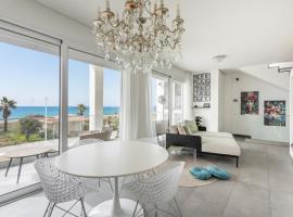 Luxury beach front, hotel a Torre Grande