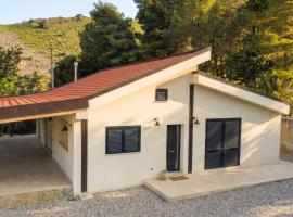 Villa familiare con Piscina privata - La Zazzamita, Collesano, Hotel in Collesano