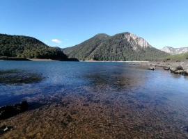Encuentros del Colibrí Azul, hotel din Melipeuco