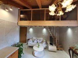 The Modern Mezzanine Loft with spiral staircase, hotel u gradu Zonthofen